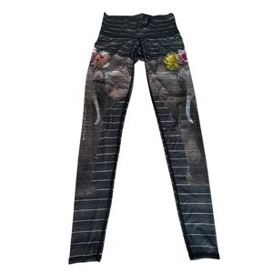 Teeki Love The Elephant Hot Pant Yoga Leggings Black Gray Ankle Length  Small